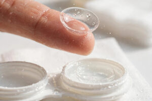 Silicone Hydrogel vs Hydrogel Lenses